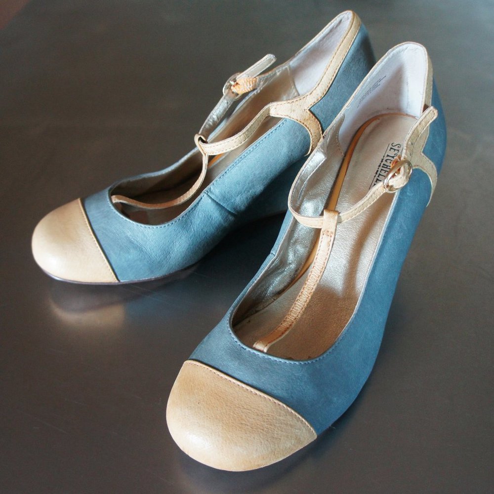 Anthropologie Seychelles Leather Grey Yellow T-Strap Mary Jane Shoes Wedges 9.5